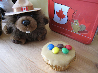 Olympic%20Canadian%20Cupcakes2.jpg