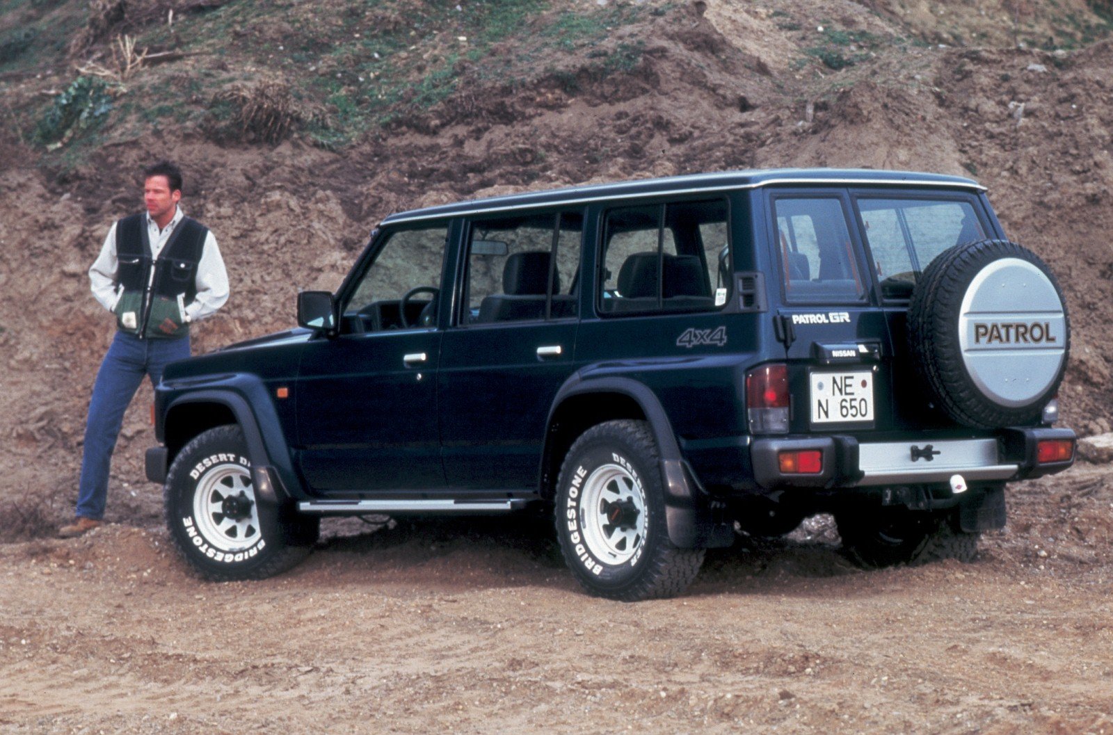 Nissan-Patrol-1991-231952.jpg