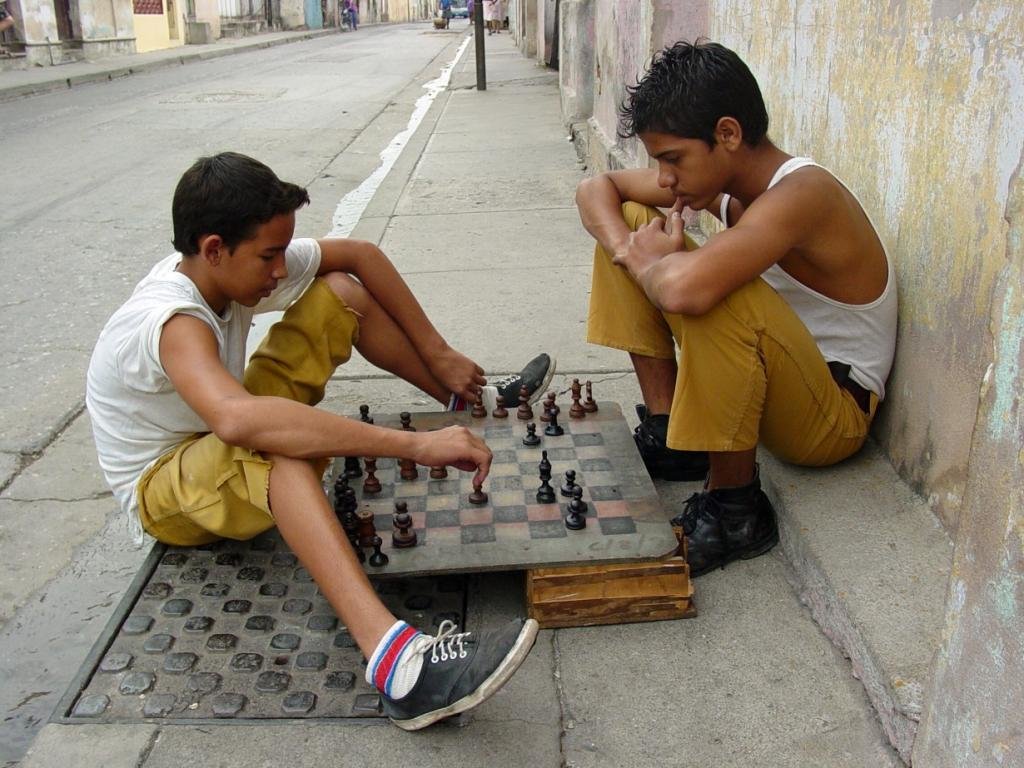 Children_Playing_Chess_on_the_Street_-_S