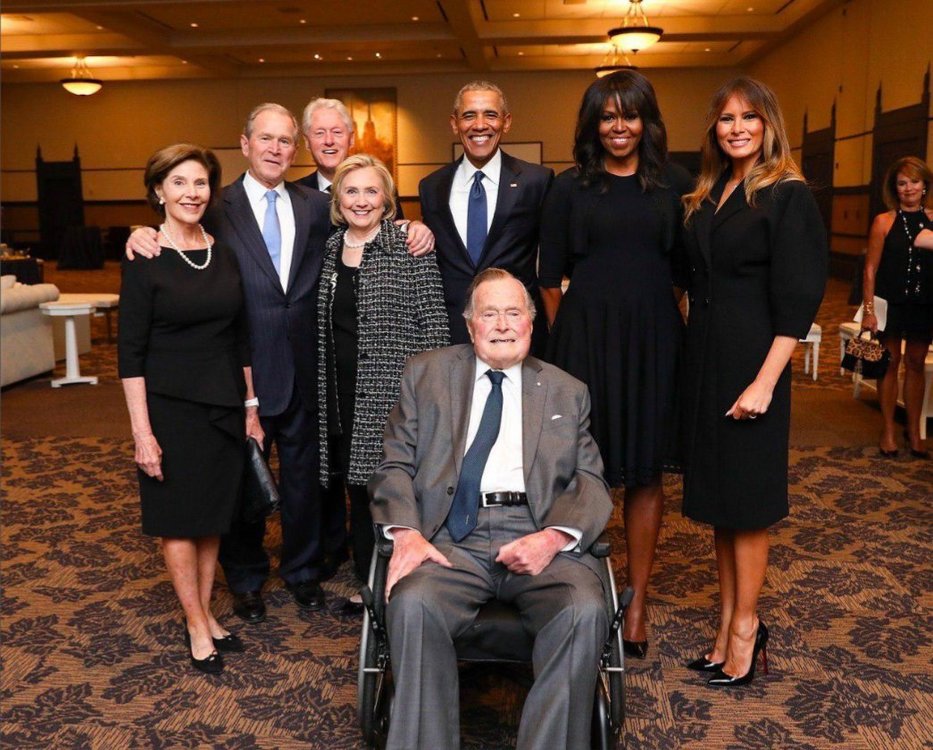 четыре президента США на похоронах Барбары Буш.jpg